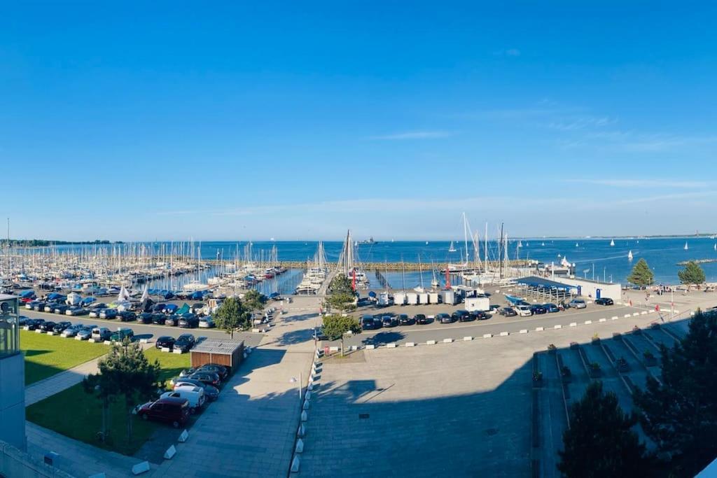 Panoramablick Und Den Strand Direkt Vor Der Tuer Apartment Kiel Exterior foto