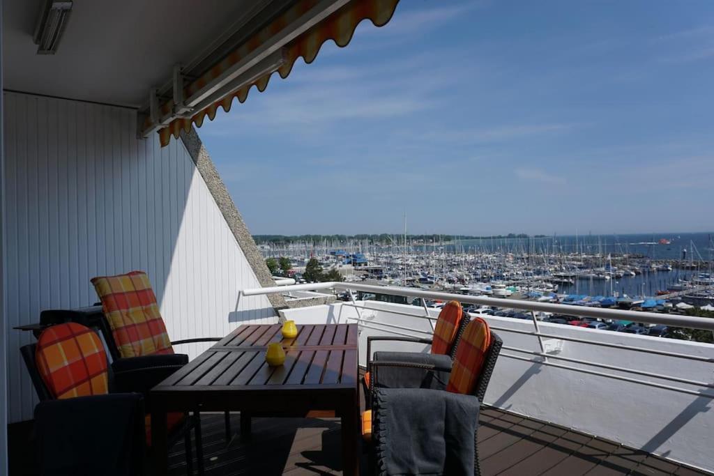 Panoramablick Und Den Strand Direkt Vor Der Tuer Apartment Kiel Exterior foto